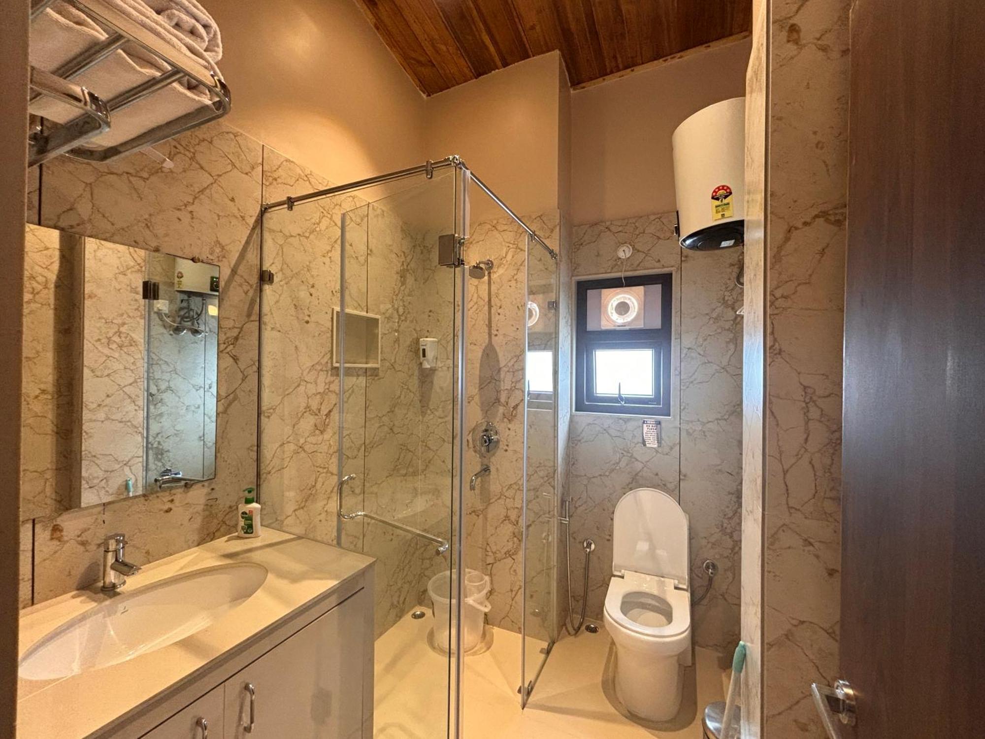 Blue Orchid Premium Otel Kalimpong Dış mekan fotoğraf