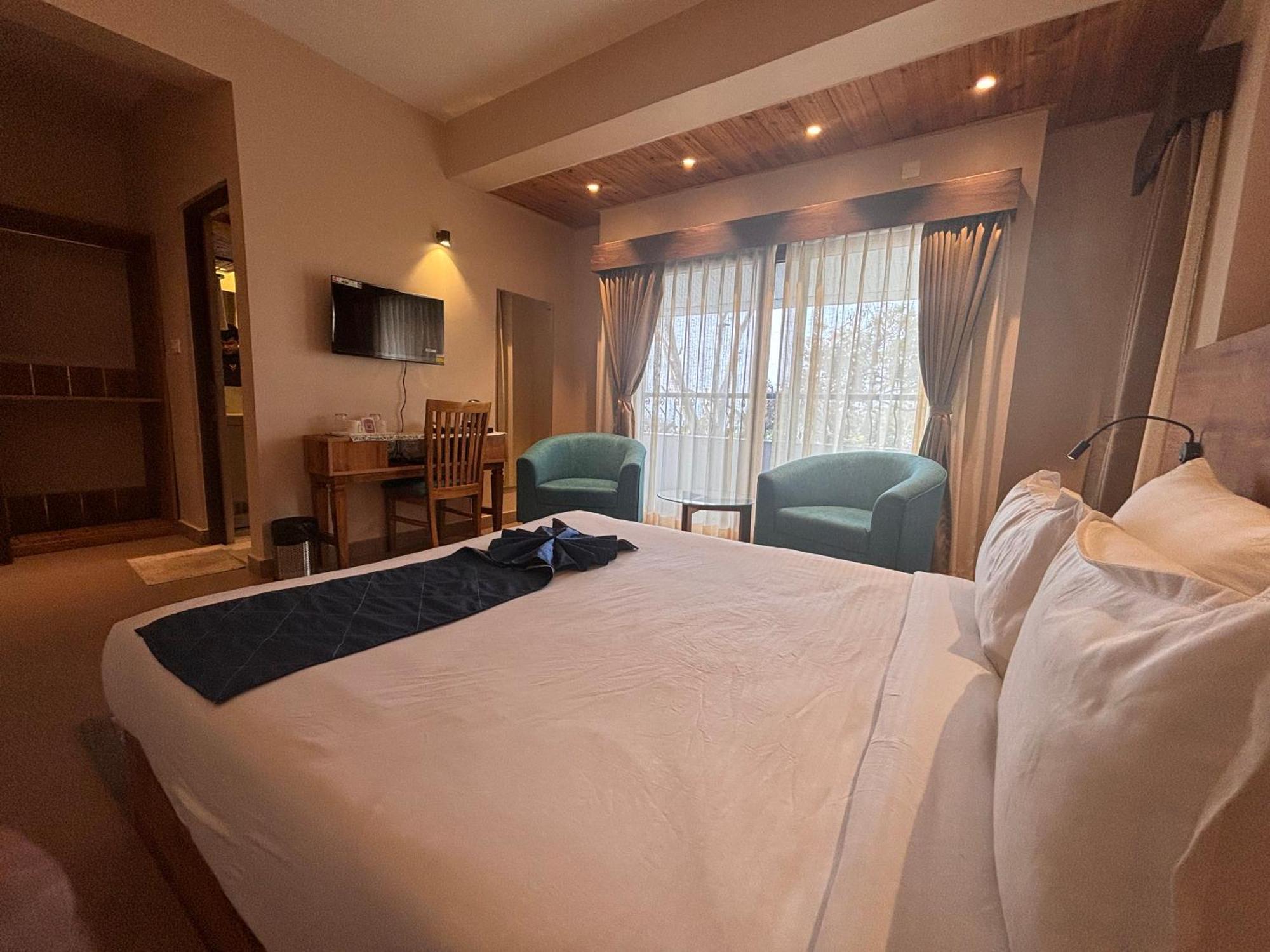 Blue Orchid Premium Otel Kalimpong Dış mekan fotoğraf