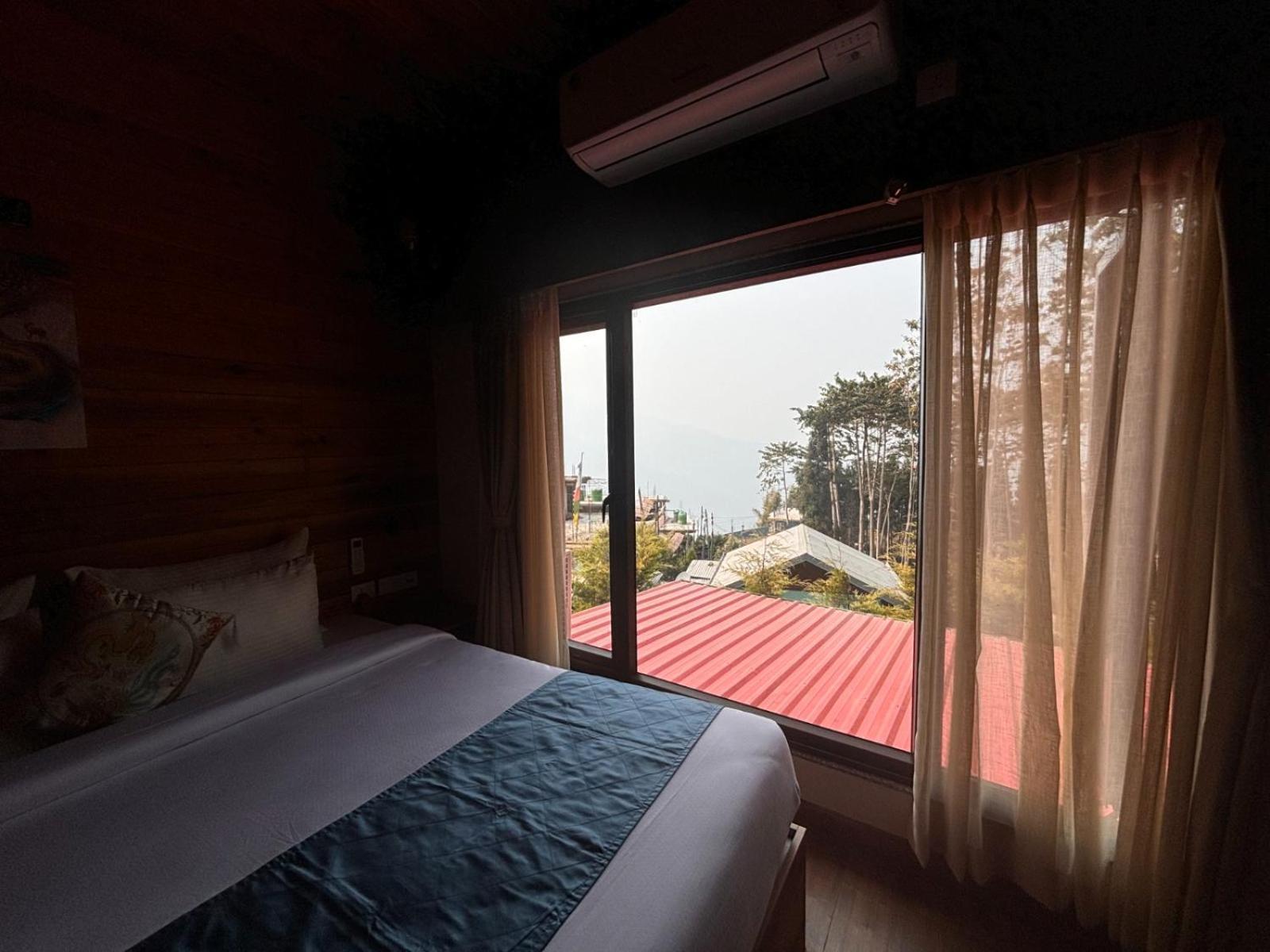 Blue Orchid Premium Otel Kalimpong Dış mekan fotoğraf